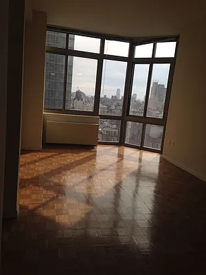 Rented by Chelsea Tower | media 8