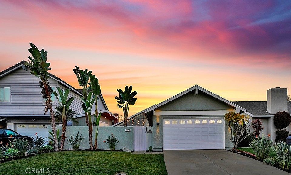 1st image of 22755 La Quinta Dr