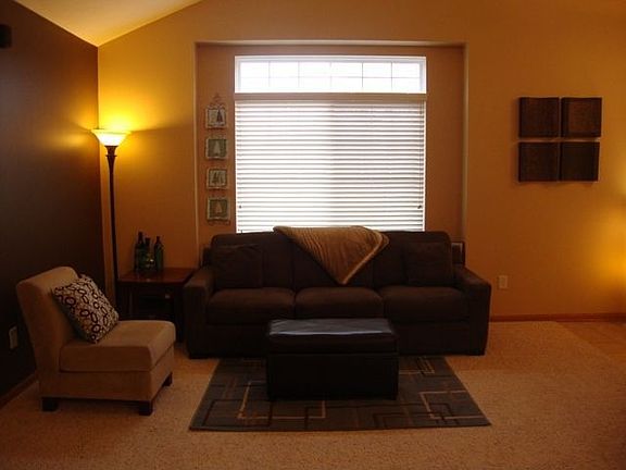 4th image of 1805 N 176th Ct