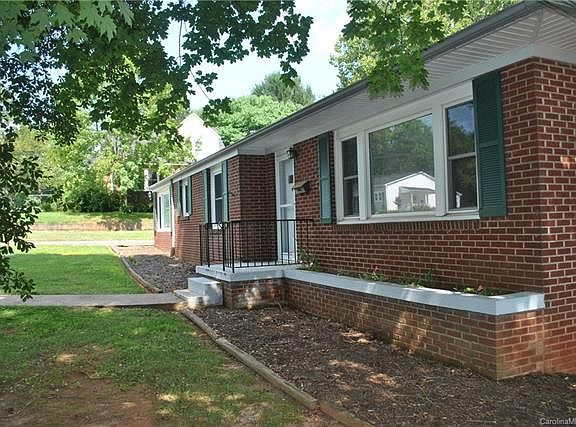 3rd image of 758 4th Street Dr NW