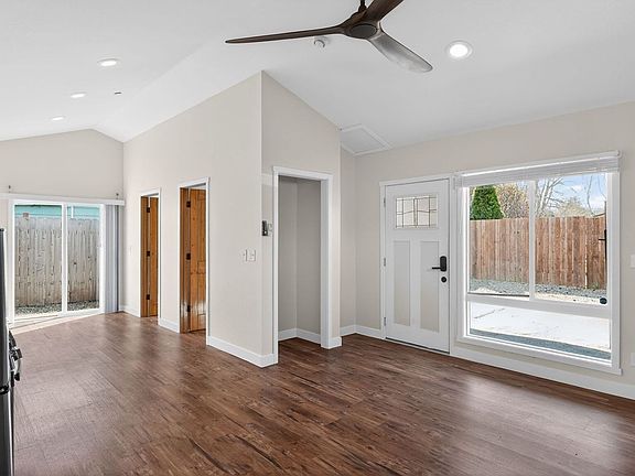 5th image of 1155 18th St NE Unit B