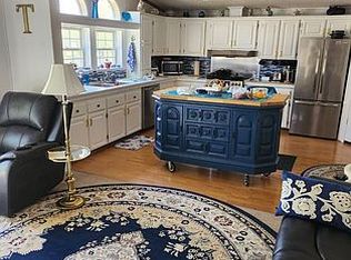 718 McArthur Dr, Bluffton, IN 46714