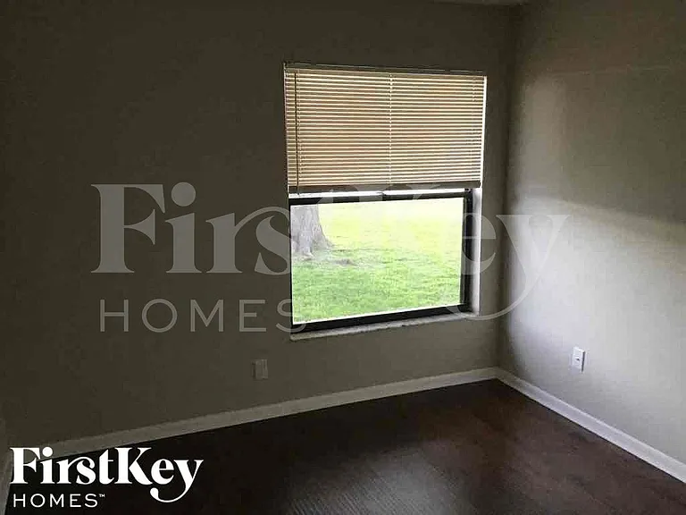 3415 SE 4th Ave — Photo 13