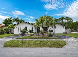 2604 SW 108th Ct, Miami, FL 33165