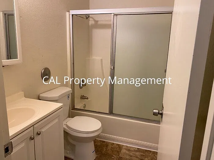 3050 Sunset Ave #5 — Photo 9