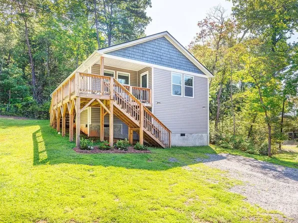 117 Owenby Ln, Black Mountain, NC 28711