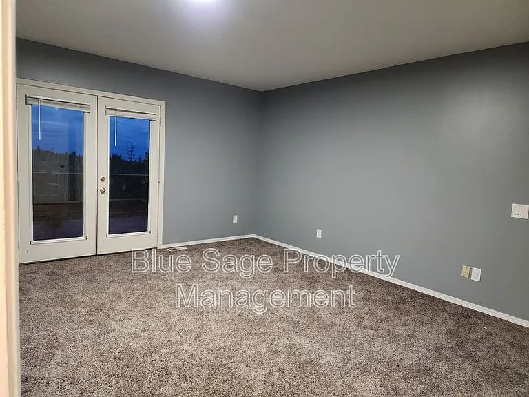 1965 Baker View Dr — Photo 19
