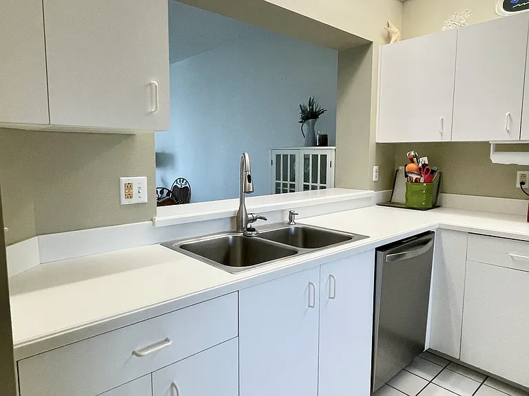 7872 Sailboat Key Blvd S — Photo 15