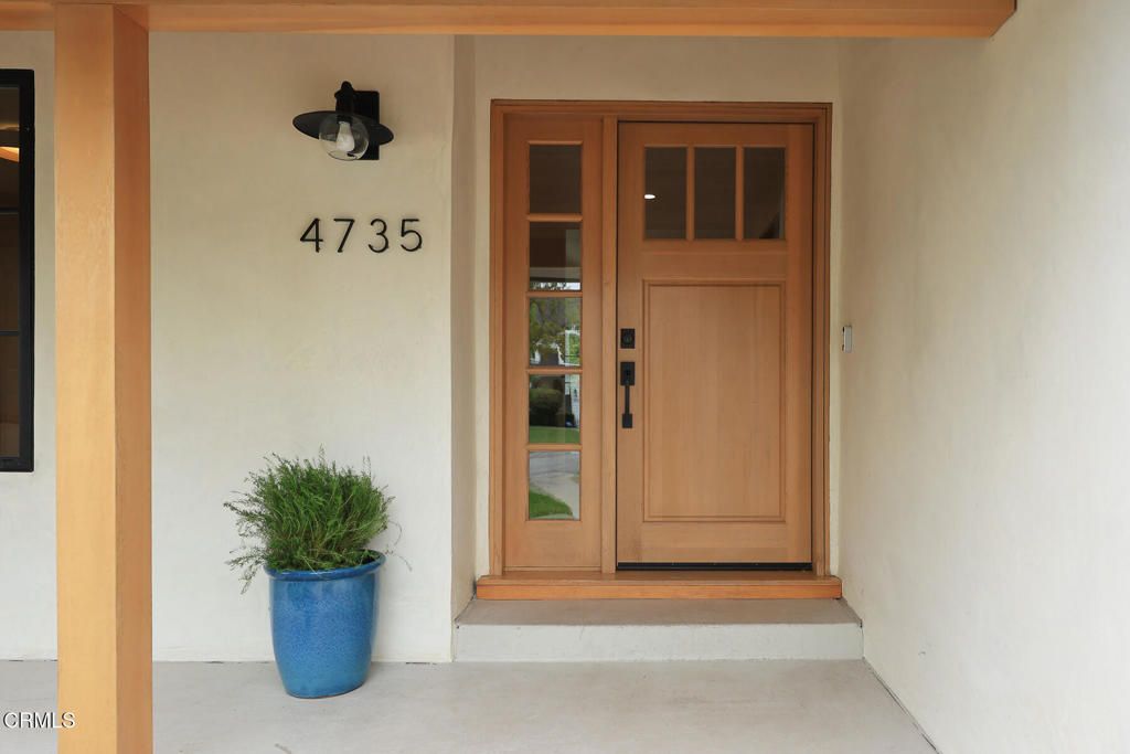 4735 Indianola Way, La Canada Flintridge, CA - View 3