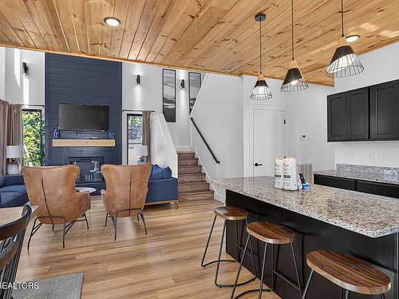 5th image of 1301 Reedmont Way