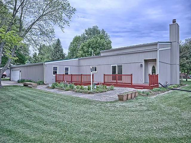 1209 N Lake Of The Woods Rd photo 1
