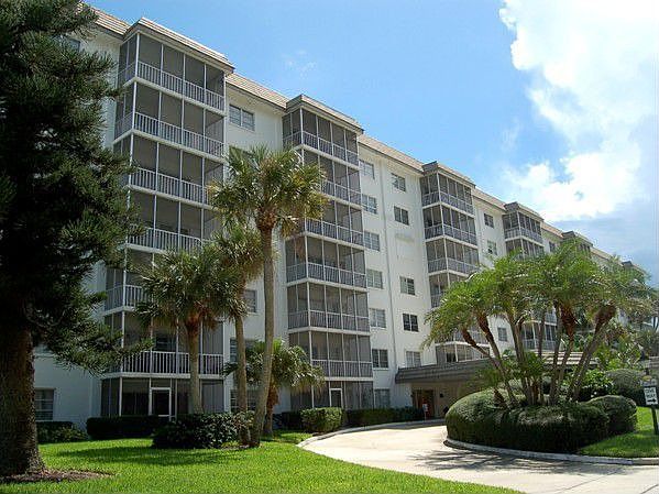 1st image of 800 Benjamin Franklin Dr Unit 208