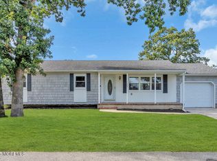 1020 Cable Ave, Beachwood, NJ 08722
