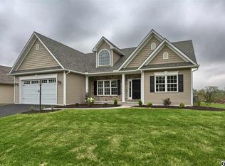 15 Park View Dr #L-0016, Myerstown, PA 17067