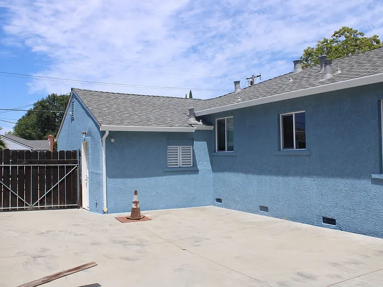 17 Lorraine Ave — Photo 19