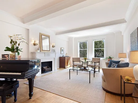 Sold by Sotheby's International Realty | media 1