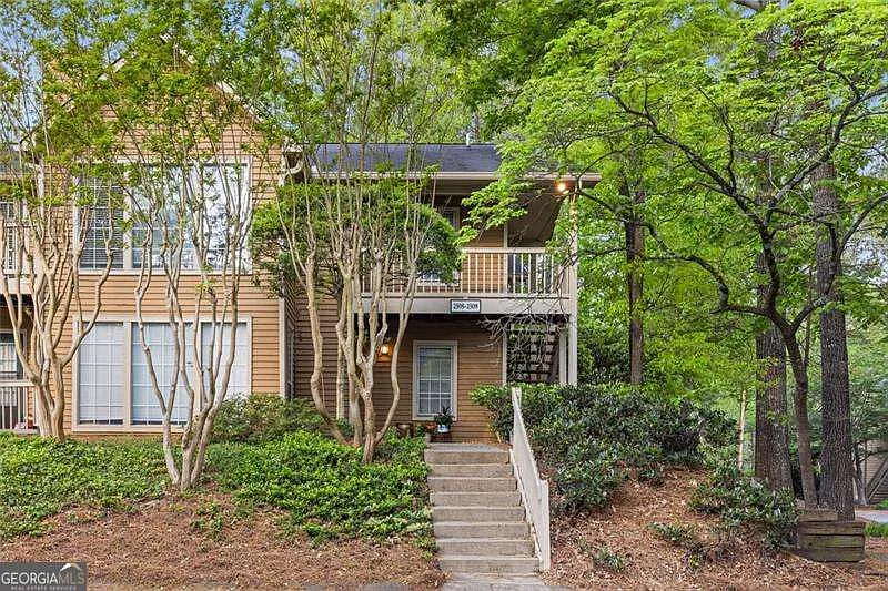 2308 Country Park Dr SE photo 1