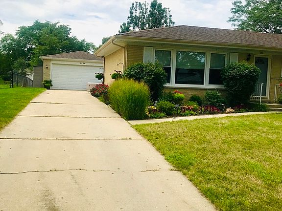 2nd image of 250 Woodville Ln
