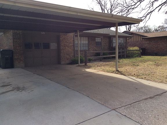 Single car garage with double carport