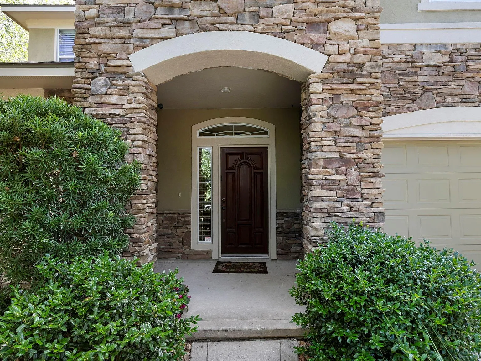 5 bed, 4.5 bath, 3785 sqft, $4,950 — Photo 3