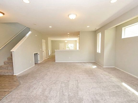 4th image of 4400 Edgewater Blvd NE