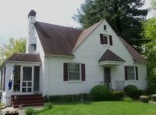 303 Village Dr, Lawrenceburg, KY 40342