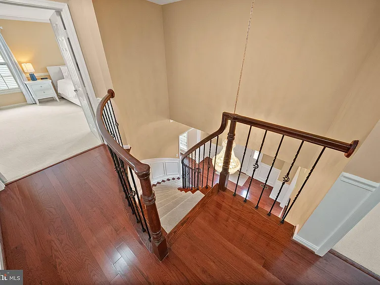 5667 Lonesome Dove Ct — Photo 38