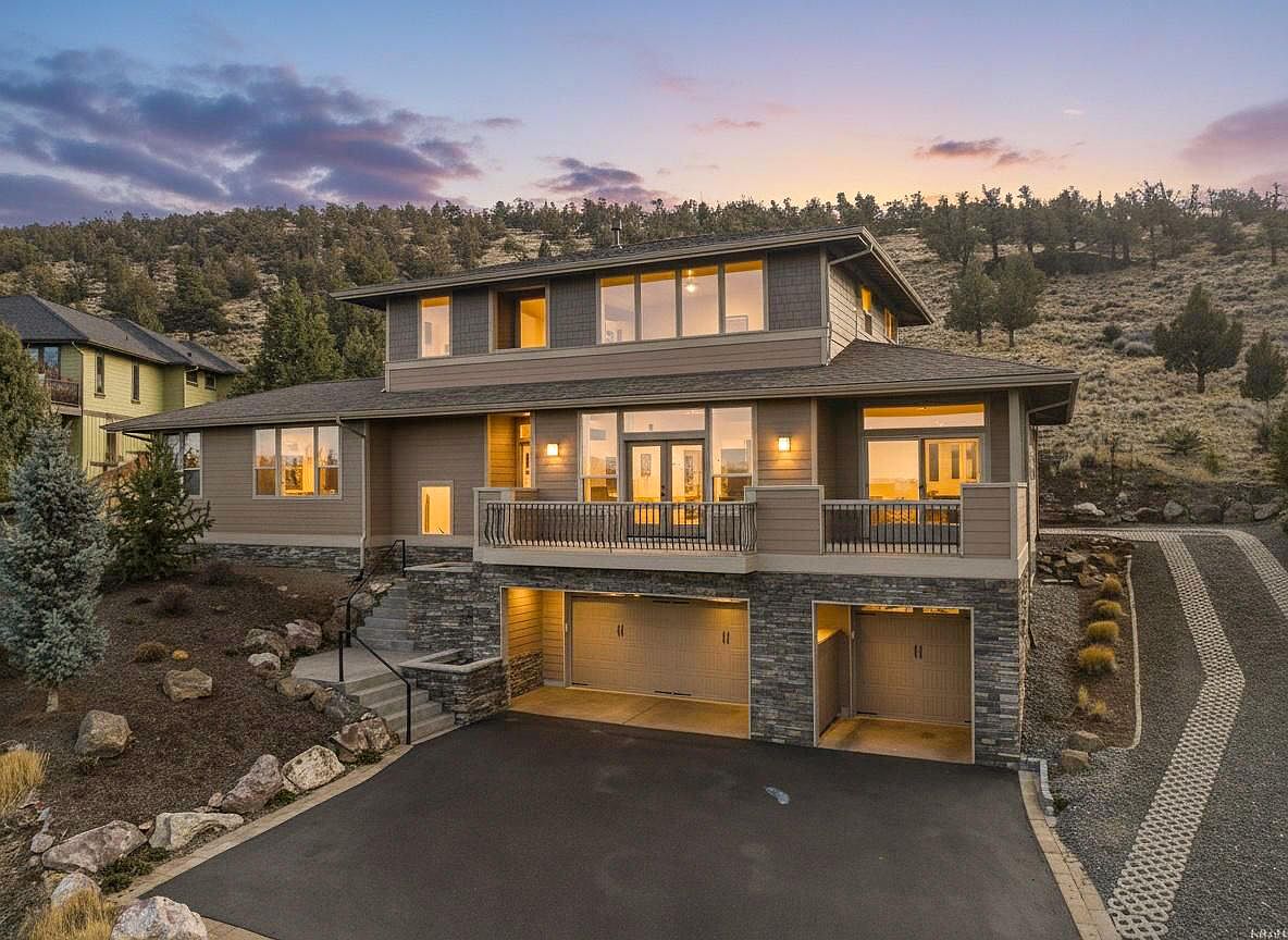 864 Highland View Loop, Redmond, OR 97756 | MLS #220213810 | Zillow
