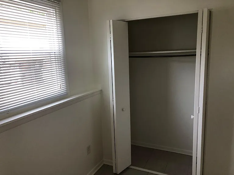 2604 Kate St — Photo 8