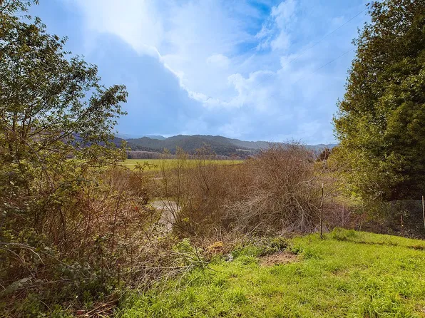 115 Northwestern Ave, Fortuna, CA 95540