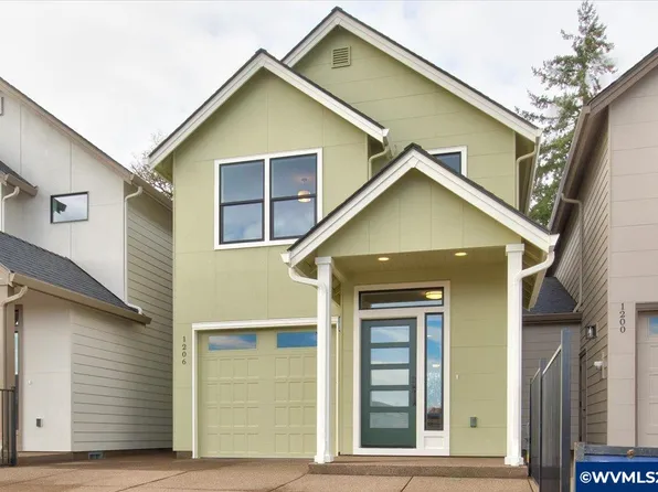 1206 S 11th St, Independence, OR 97351