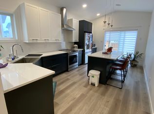 122 Douglas Henning Bay, Winnipeg, MB R3Y2C5