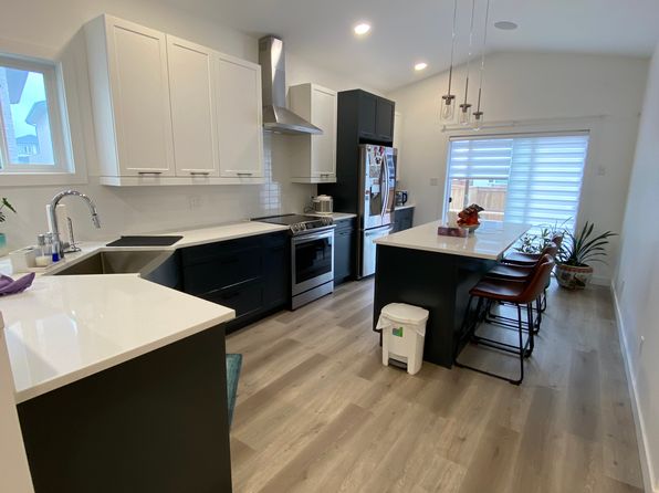 122 Douglas Henning Bay, Winnipeg, MB R3Y 2C5