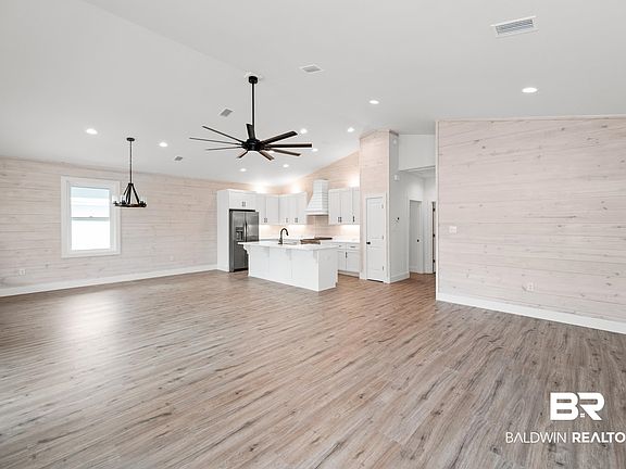 4th image of 5344 Baldwin Ave