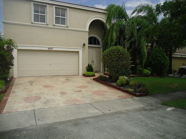 1st image of 4957 SW 162nd Ave