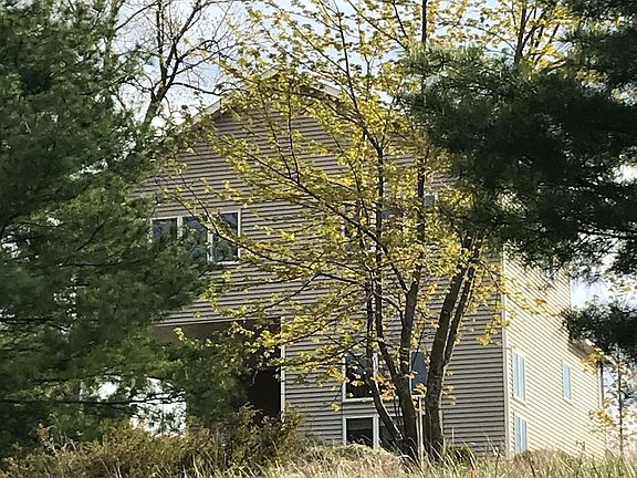 2nd image of 3861 S Lakeview Dr
