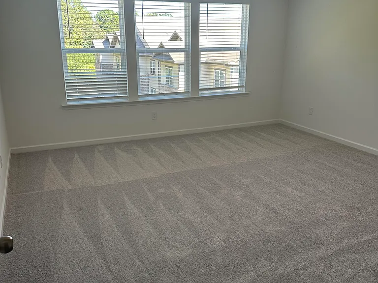 240 Vision St — Photo 12