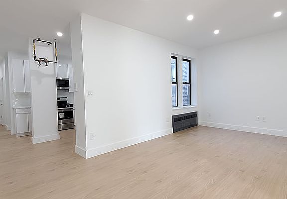 3rd image of 100 Convent Ave APT 504