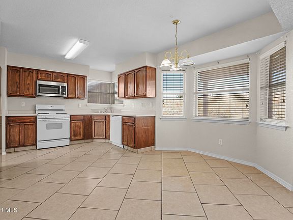 3rd image of 12101 Picasso Dr