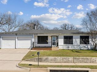 712 Little School Rd, Kennedale, TX 76060