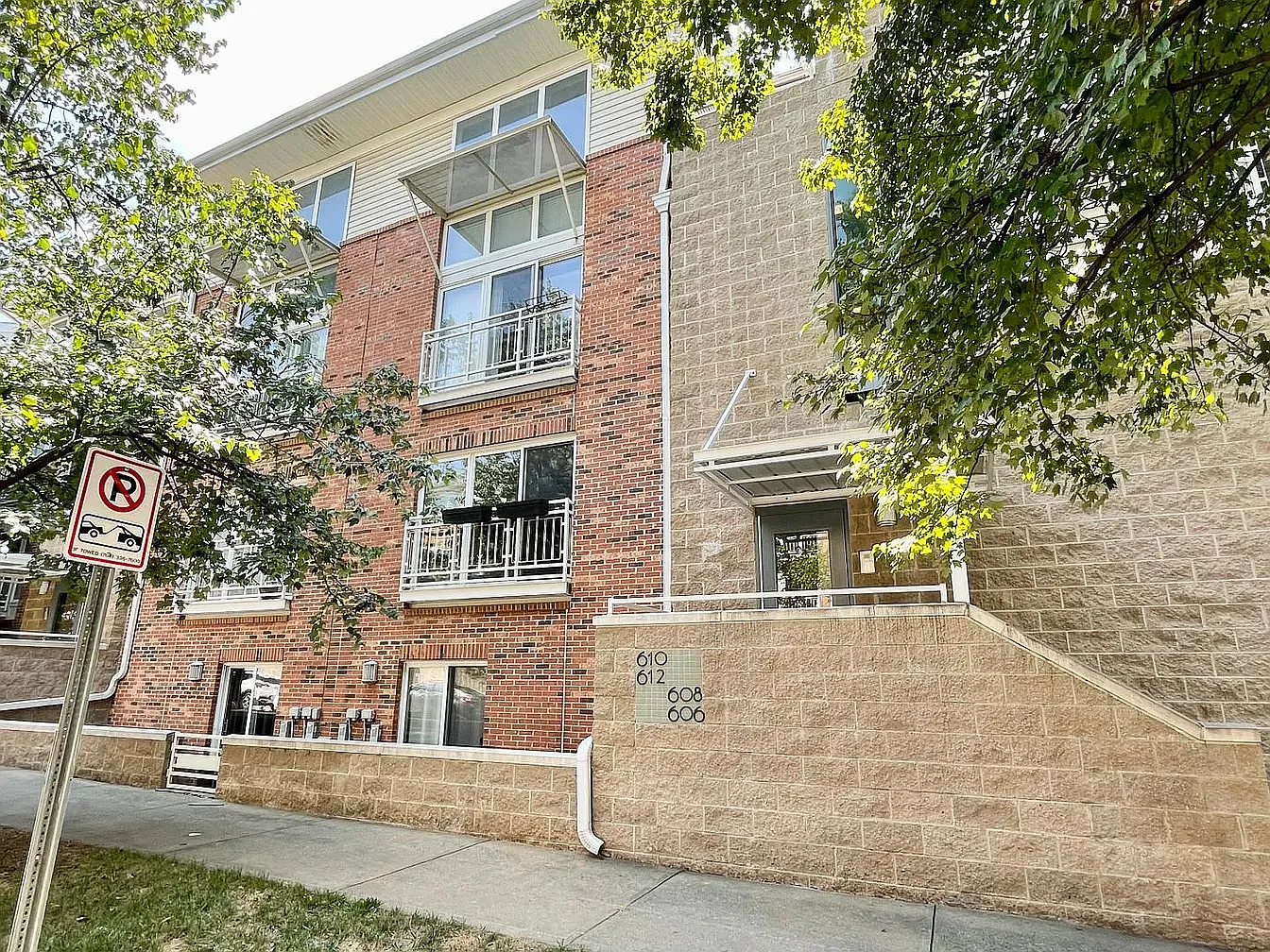 2 bed, 2.5 bath, 1439 sqft, $2,125 — Photo 1