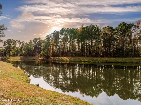 224 W Winding Way, Wallace, NC 28466