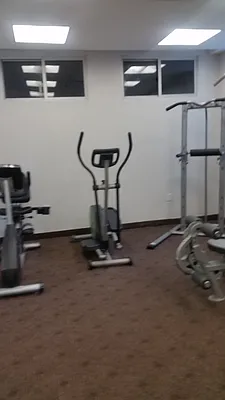 Rented by Niko International Brokerage | media 13