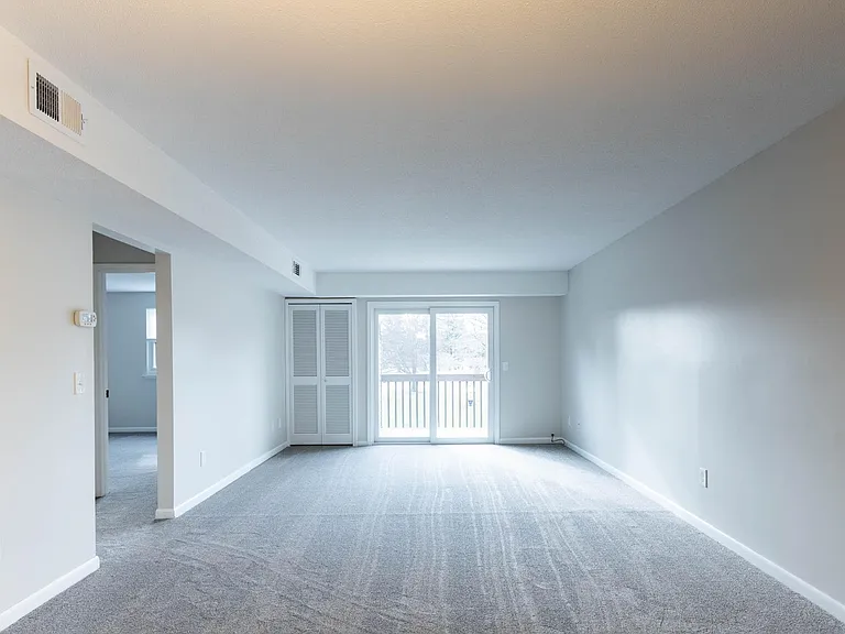 106 Twin Circle Dr — Photo 11