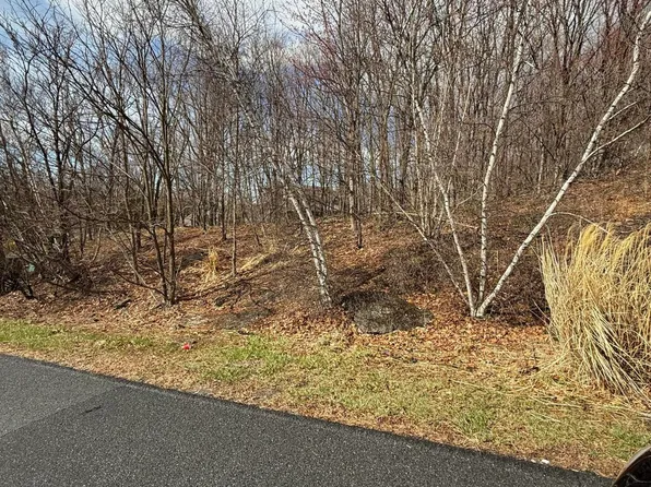 16 Cherry St, Scranton, PA 18505