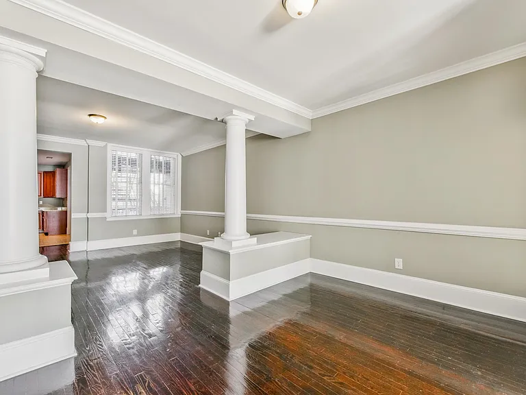 742 W Princess Anne Rd — Photo 3