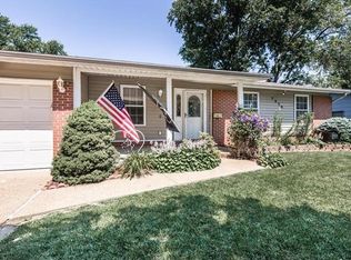 2325 N Pointe Ln, Florissant, MO