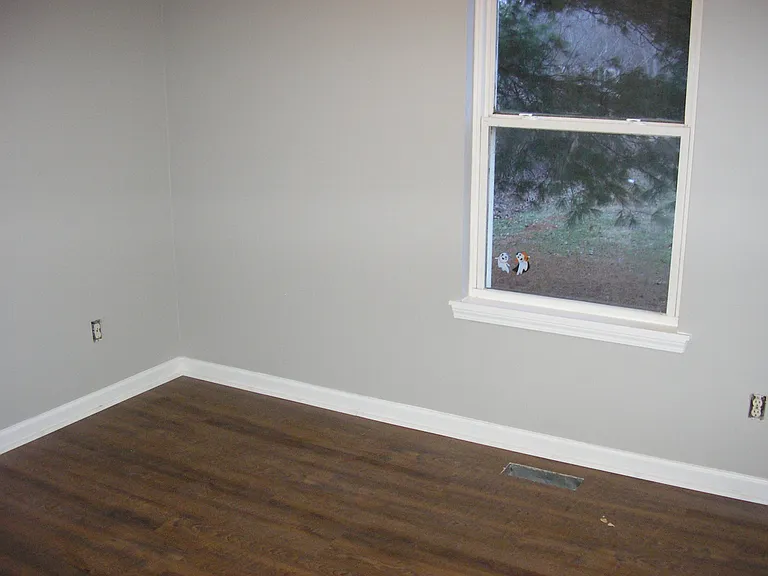 4490 Woodstone Dr — Photo 2
