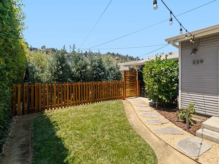 229 Joy St — Photo 22