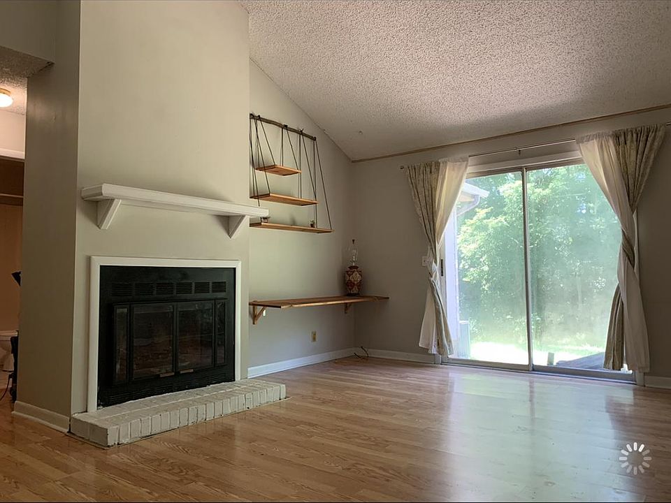 1st image of 620 Westminster Dr #B